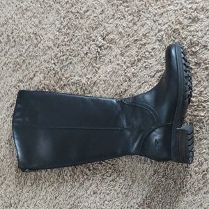 Women's black zip back leather UGG boots